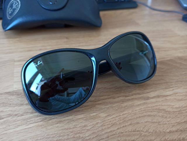 Gafas de sol Ray Ban RB4139 negro