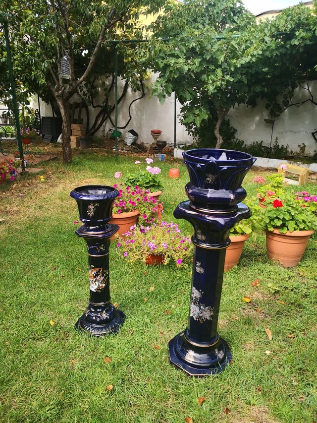 Columnas de cerámica italiana pintadas a mano.