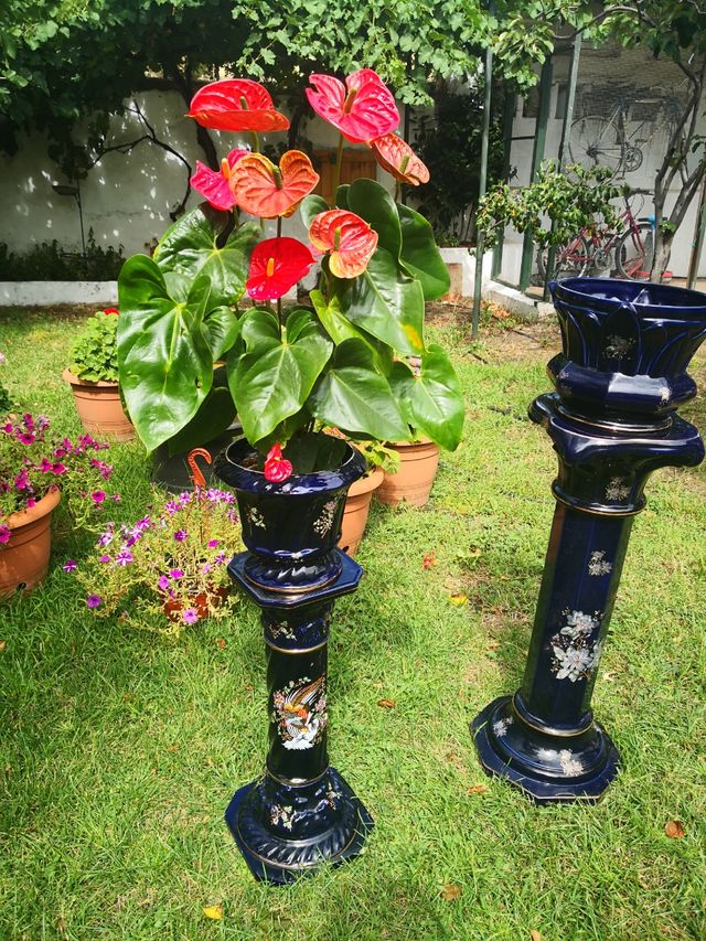 Columnas de cerámica italiana pintadas a mano.