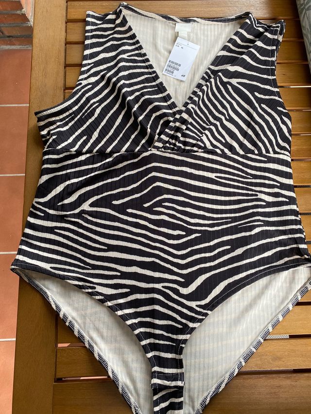 Camiseta H&M nueva con etiqueta 