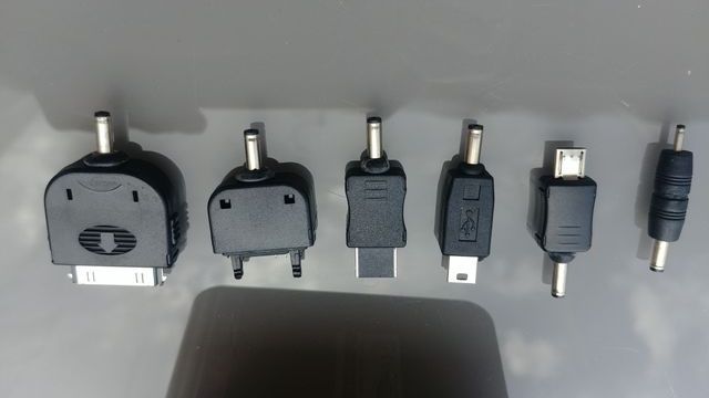 Base de carga móvil y Hub de 4 USB 2.0 