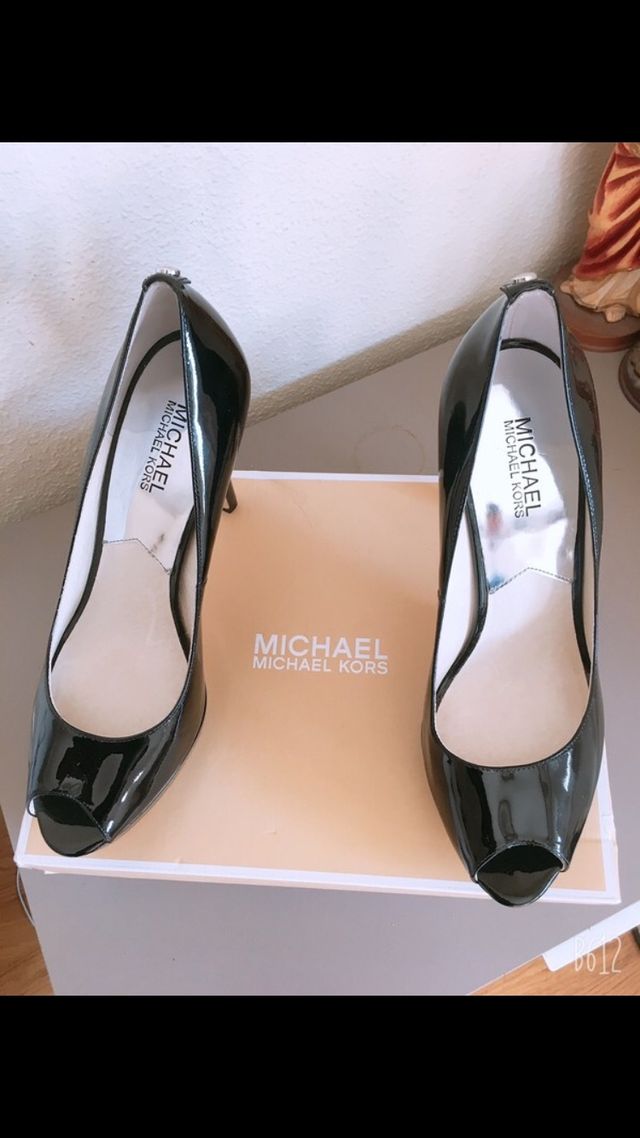 Tacones de micheal kors