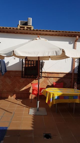 Sombrilla terraza de segunda mano en WALLAPOP