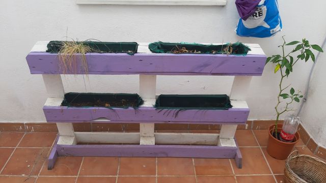 Jardinera palet de segunda mano por 18 € en Granada en ...