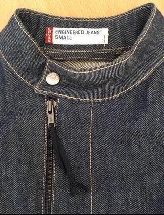 Cazadora vaquera Levi\\'s Engineered de segunda mano por 40 EUR en Calafell  en WALLAPOP
