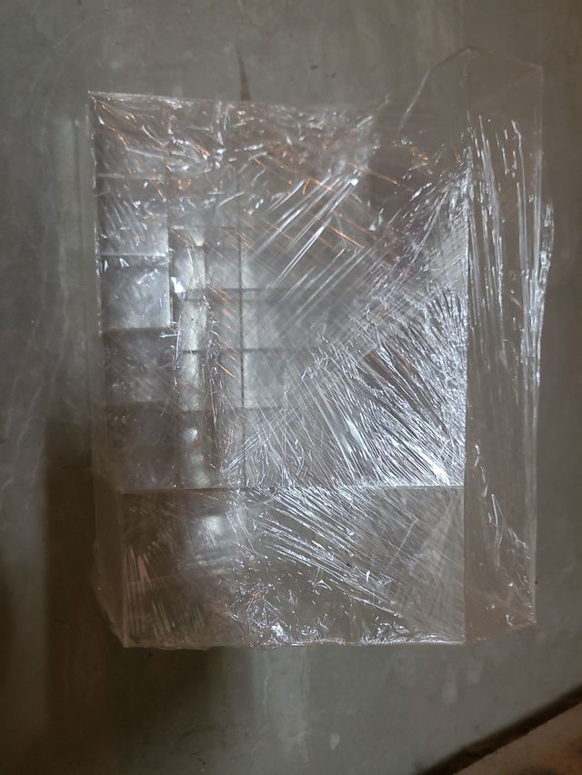 Organizadores de maquillaje usados.