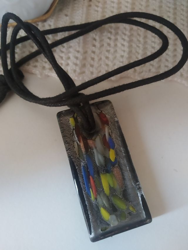 DISEÑO Collar con pieza cristal