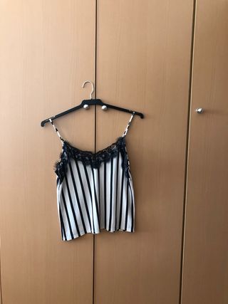 Tops Lenceros de Mujer | Nueva Colección Online | ZARA España