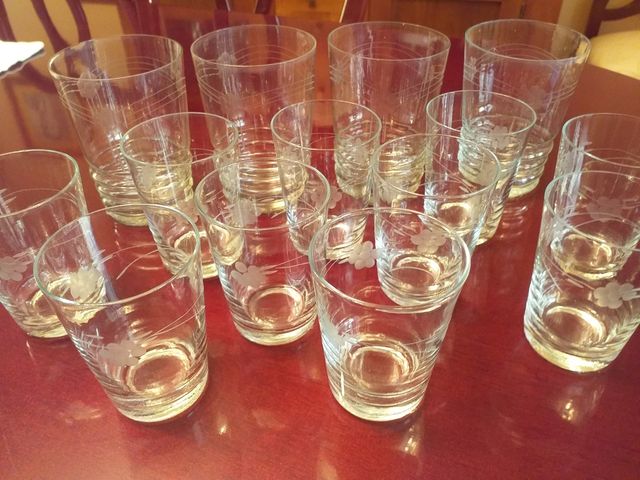 Vasos tallados a mano