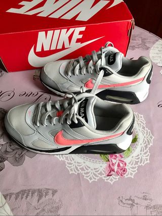 NIKE AIR MAX T38 de segunda mano por 55 € en Madrid en WALLAPOP NIKE AIR MAX T38 de segunda mano por 55 € en Madrid en WALLAPOP