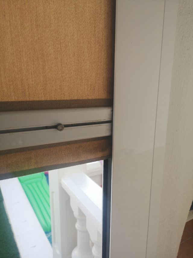 Toldo enrrollable con puerta corredera de segunda mano por 300 € en