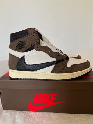 Air Jordan 1 Travis Scott Us9 de segunda mano por 1.500 EUR en Madrid en  WALLAPOP