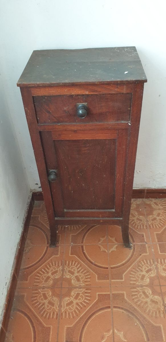 Muebles habitacion de castaño de segunda mano por 1 € en Foz en WALLAPOP
