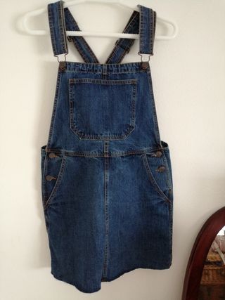 Pichi \\/peto tejano Bershka tallaS de segunda mano por 7 EUR en Terrassa en  WALLAPOP