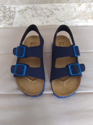 Sandalias de niño de Primark de segunda mano por 3 EUR en La Matanza de  Acentejo en WALLAPOP