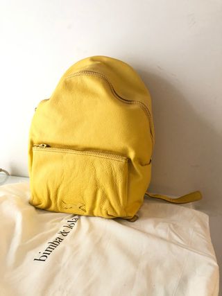 mochila mediana negra bimba y lola