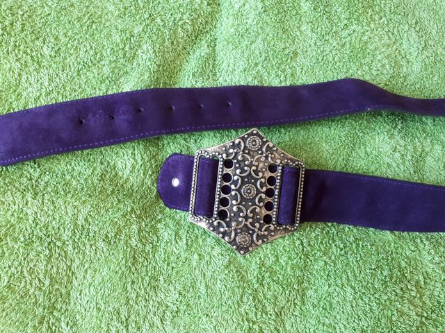 Cinturón T. M con hebilla de enganchar