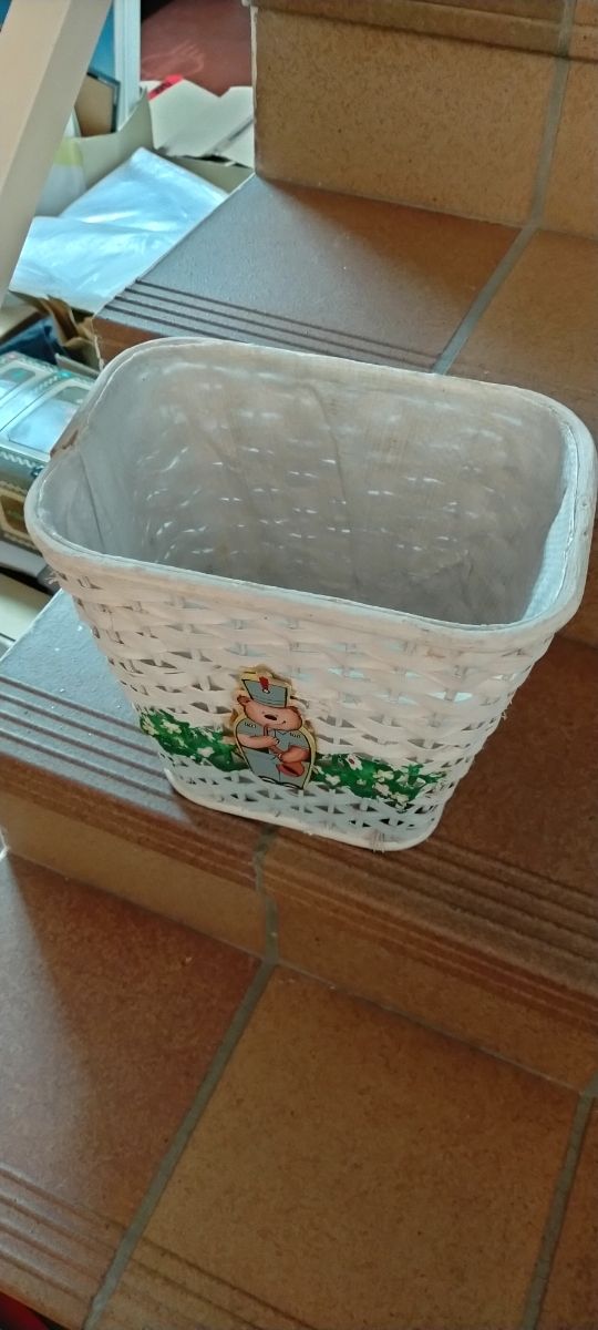 Papeleras infantiles/ juveniles