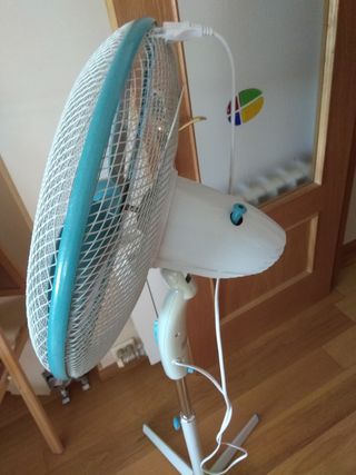 Ventilador de pie Apelson. de segunda mano por 12 € en Ventilador de pie Apelson. de segunda mano por 12 € en