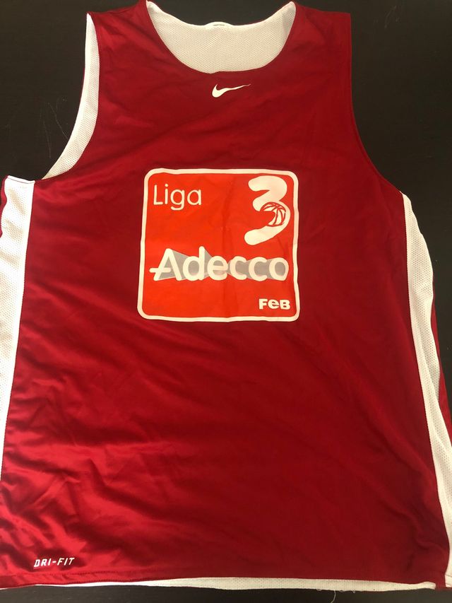 Nike basket reversible