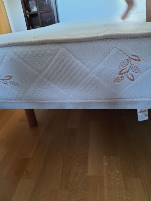 colchón visco con cuerpo de espuma