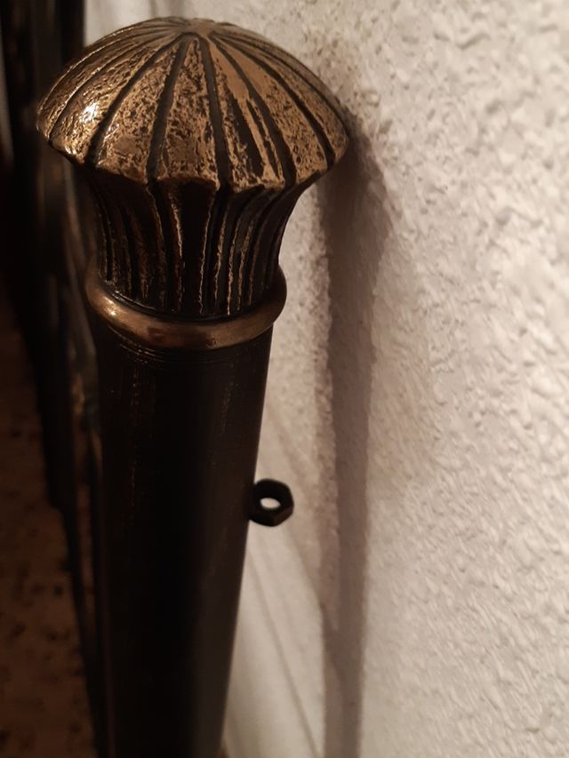 Cabezal cama de forja.