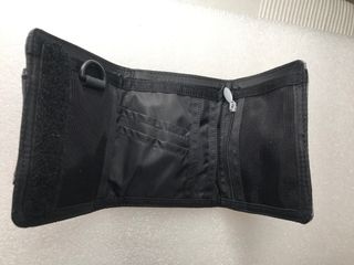 MONEDERO ADIDAS COLOR GRIS OSCURO nuevos