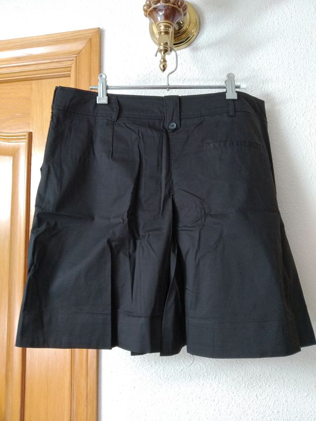 Falda Pantalon Negro Corto Talla 42