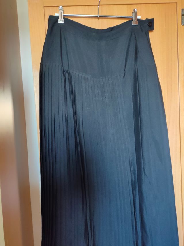 Falda negra vintage