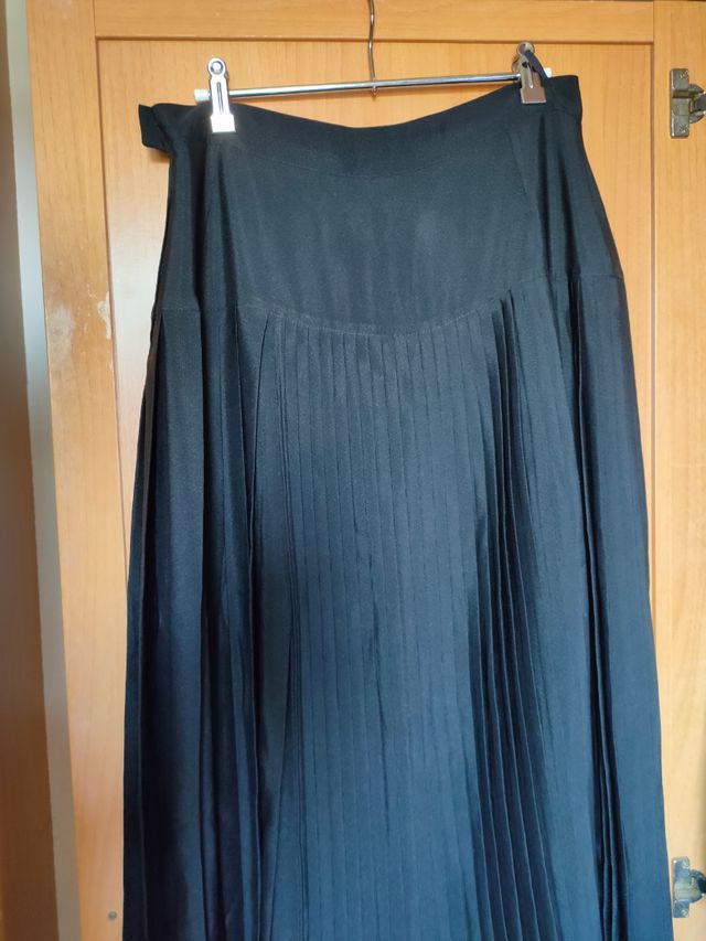 Falda negra vintage