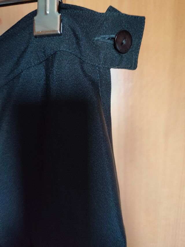 Falda negra vintage
