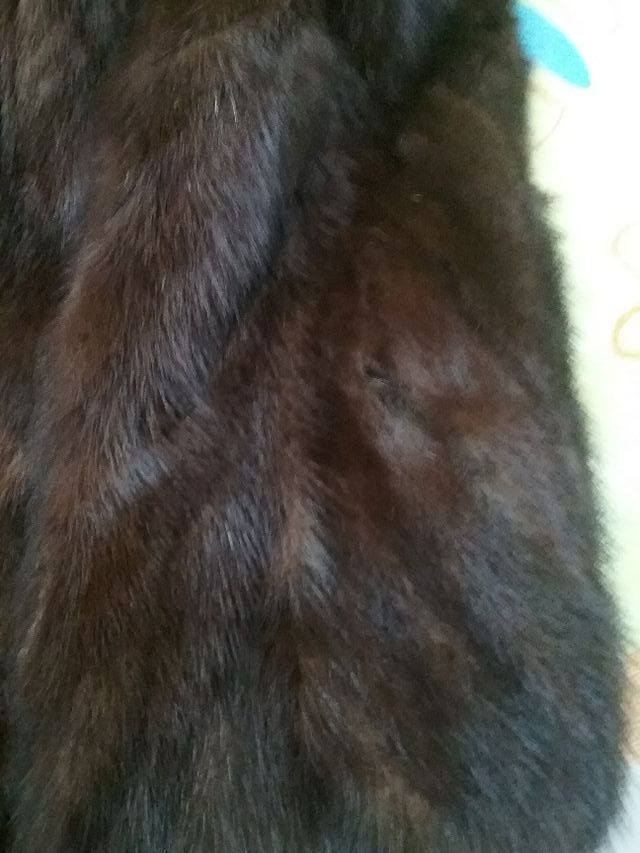 abrigo corto piel talla l/xl,hay medidas