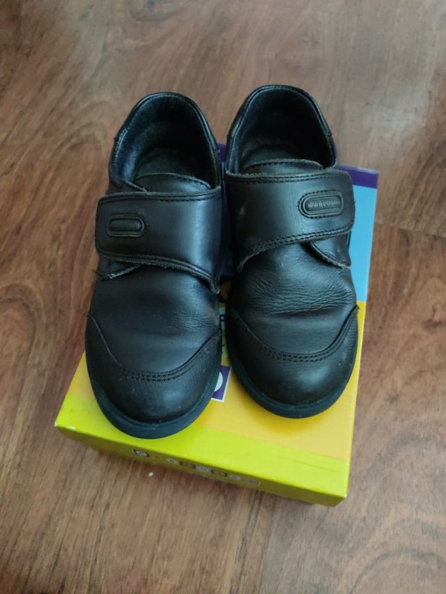 Zapatos colegio niño marrones