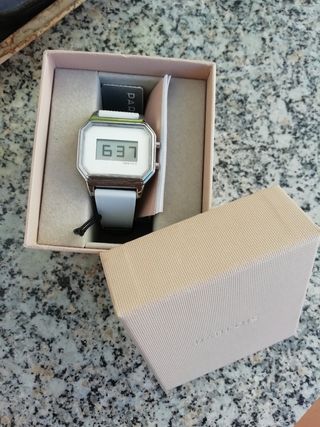 Reloj digital Parfois mujer de segunda mano por 12 EUR en O Xuncal en  WALLAPOP