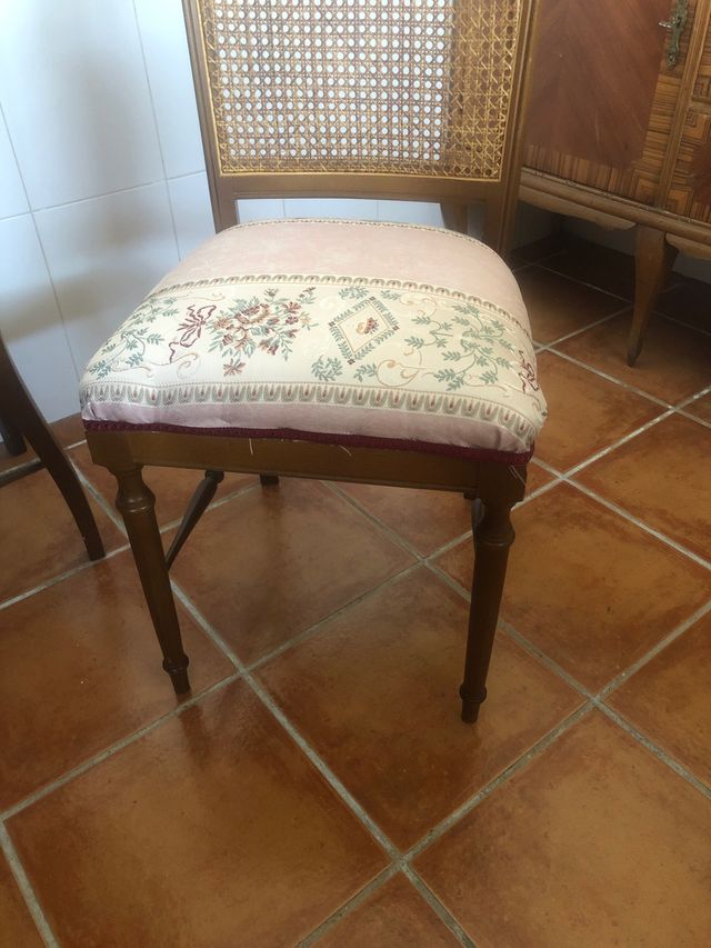 Silla rejilla marquetería madera noble 20 euro