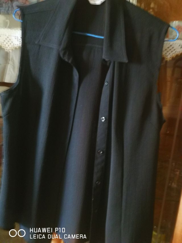 Blusa negra TXL sin mangas
