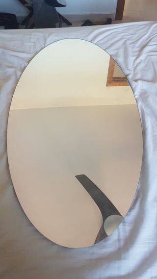 Espejo ovalado de segunda mano en WALLAPOP