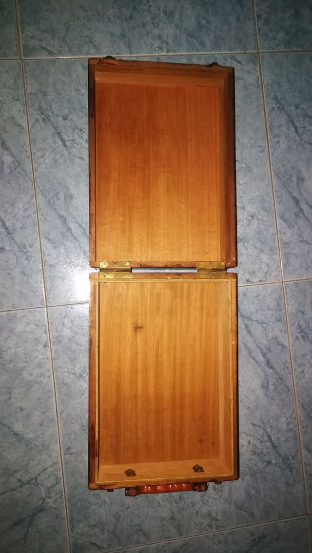Caja baúl hecha a mano