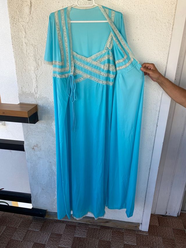 Camison con conjunto de bata