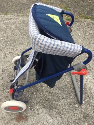 Mochila con ruedas PRENATAL de segunda mano por 6 EUR en San Vicente de  Elviña en WALLAPOP