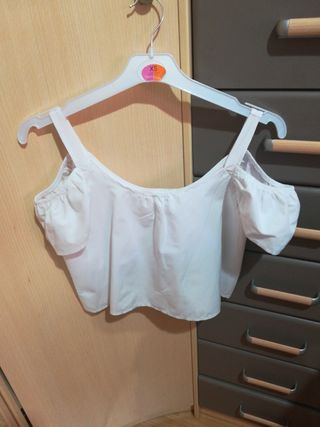 Blusa blanca de segunda mano en Humanes de Madrid en WALLAPOP Blusa blanca de segunda mano en Humanes de Madrid en WALLAPOP