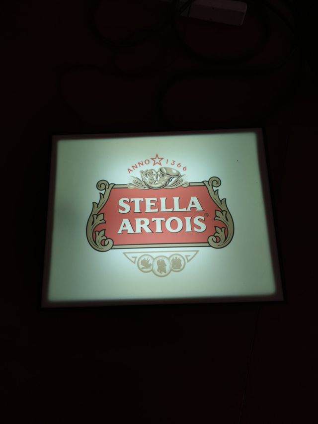 Luminoso Stella Artois