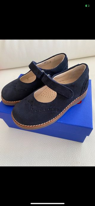Zapatos merceditas beberlis marino.Talla 25 de segunda mano por 27 EUR en  Santiago de Compostela en WALLAPOP