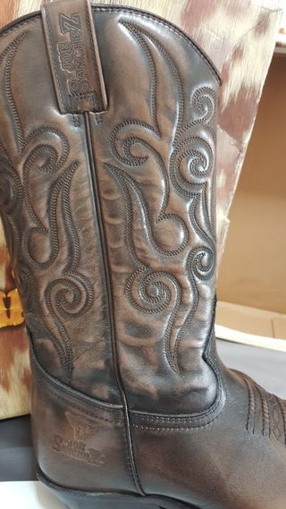 Botas camperas Joe Sánchez hombre de segunda mano por 80 EUR en Bermeo en  WALLAPOP
