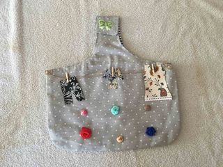 Bolsa para guardar pinzas de la ropa de segunda mano por 5 EUR en Valencia  en WALLAPOP