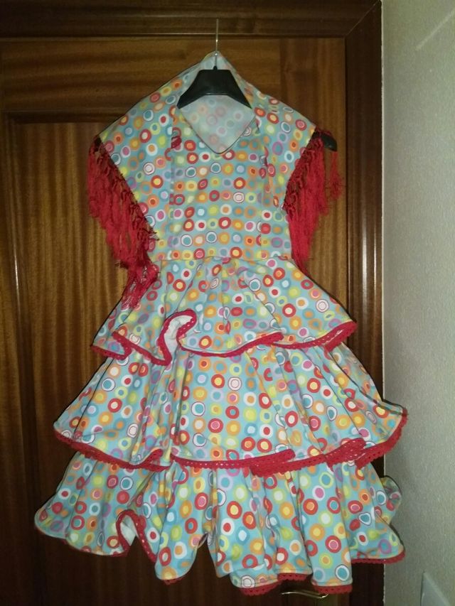 Vestido flamenco de menina.