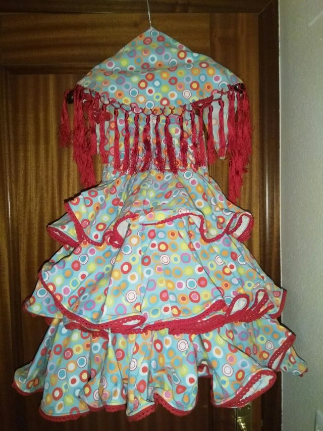 Vestido flamenco de menina.