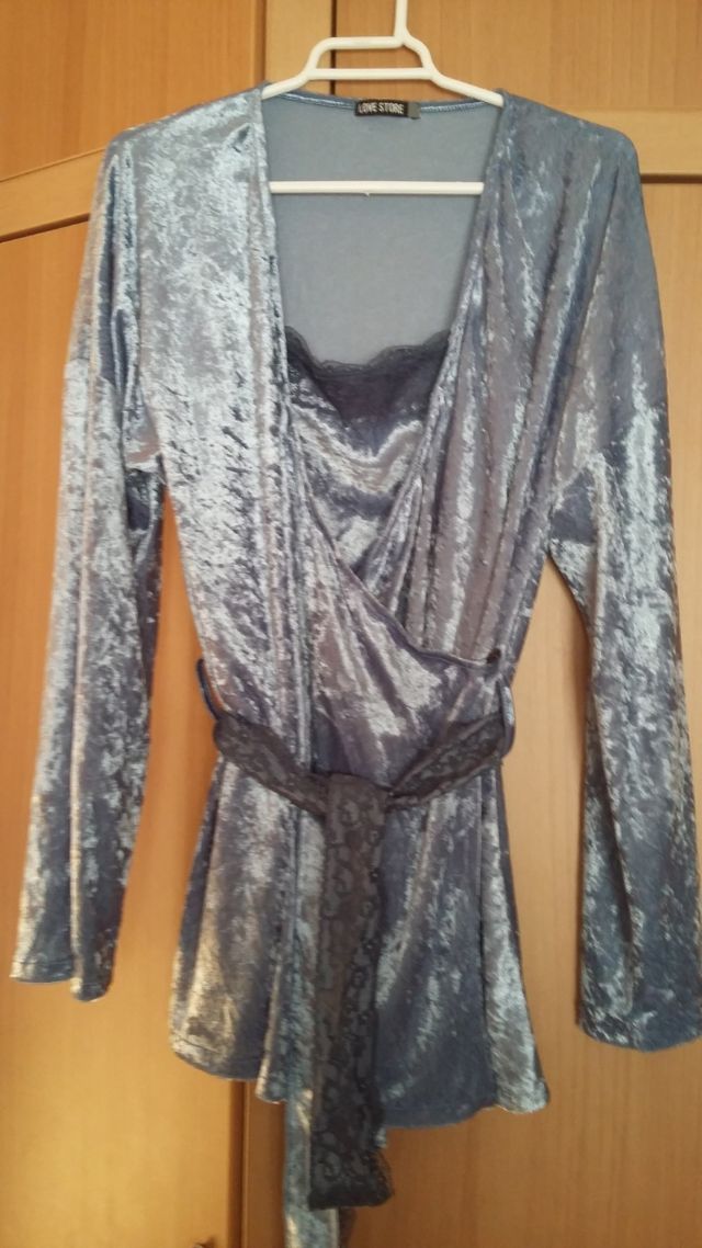 Bata y parte de arriba del pijama