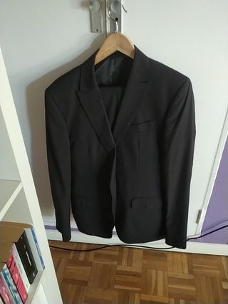 Traje Hombre. Marca DI-BYE(el corte inglés) de segunda mano por 15 EUR en  Madrid en WALLAPOP