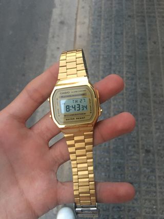 Reloj Casio dorado de segunda mano en la provincia de Murcia Reloj Casio dorado de segunda mano en la provincia de Murcia